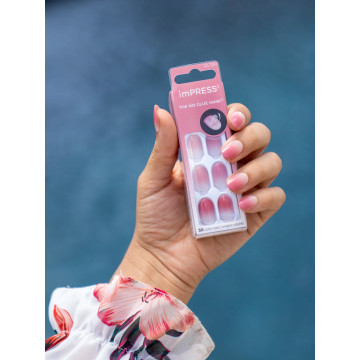 Kiss impress baby boomer Pink