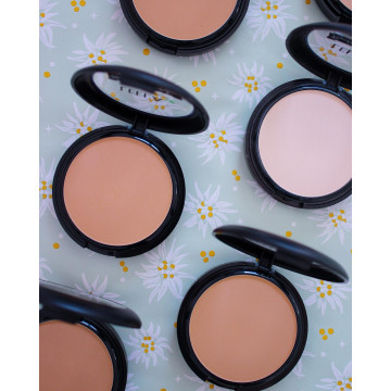 Powder Foundation LELLA